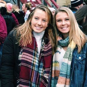 Meet your Posher, Bella